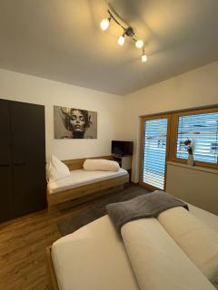 APART six-o-nine - 2