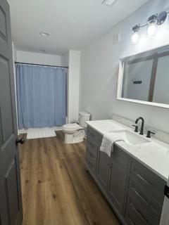 Hidden gem at the lake - 3