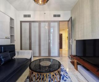 Burj View 1BHK near Down Town - Panoramic Balcony View -Pool and Gym - 6