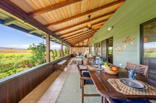 International Colony Club 41 · ICC 41 Remodeled 3BD Cottage w He - 4