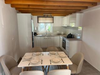 Stone House Bourgos - 2