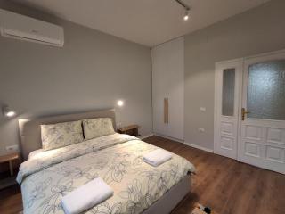 AR Apartments - 6