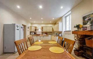 Awesome Home In Saint-Simon With Wifi - 7