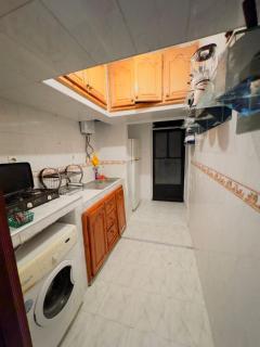 Julie Airport Boarding Apartment - 5