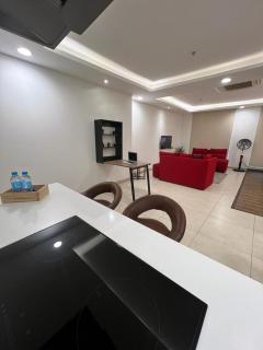 Experience The Art of Luxury living in Gold Crest Mall DHA Lahore - 6