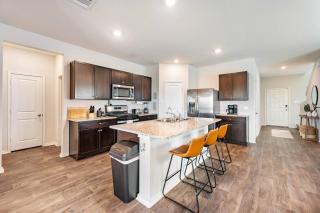 Modern Western 5BR Retreat! BMT SeaWorld Riverwalk Alamo - 7