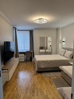 New and cozy 2 bedroom apartment - 9