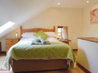 Ty Hir Bwlch Gwyn Farm Equestrian Centre - 1