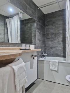 Luxury View on Eiffel Tower - 4