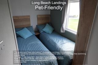Parkdean Camber Sands sleeps 8 Pet Friendly - ref-lbl12 - 1