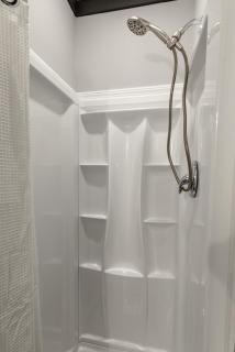 The Small Modern Villa Outdoor Tub-Unit B - 4