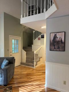 Quiet and secluded home close to TIEC - 6