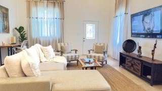 Rustic Elegance Farmhouse, Sanford Farms, Fl - 1