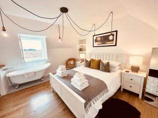 Kinnoull House near Stornoway Hot-Tub Sauna Pet Friendly - 6