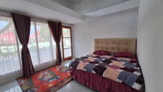 First Guest House Syariah - 6