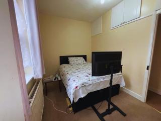 Entire Banbury House - Walking Distance To The Station & Shops - 8