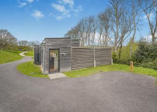 Swanborough Lakes Luxury Lodges - 5