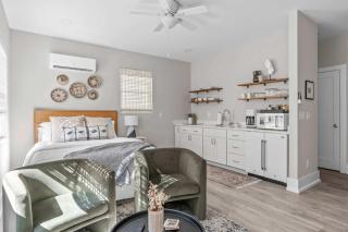 Sleek City Studio Escape - 6