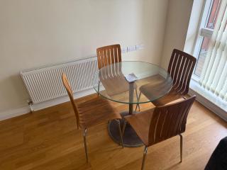 2 bed luxury apartment with balcony Canary Wharf London - 6