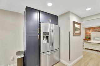 Modern Comfort in Historic Denver - 8