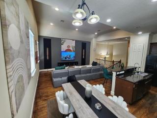 Private Pool Private Garage Galleria Home - 1