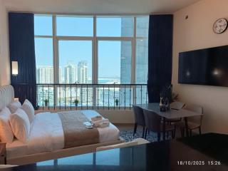 Modern Fully Furnished Studio Apartment in Hydra Avenue - 9