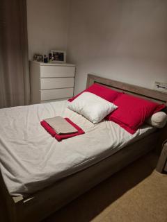 Chambre marignane uniquement le week-end et réservation que pour femme - 0