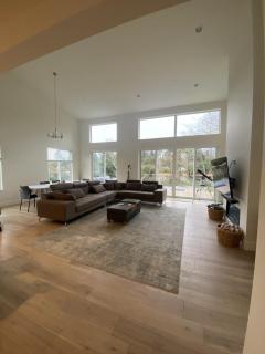 Waterfront - Dock - Hot Tub - Basketball Court - 6