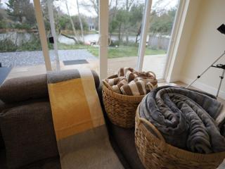 Waterfront - Dock - Hot Tub - Basketball Court - 4