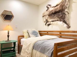 Boom Chalet Yosemite - 3