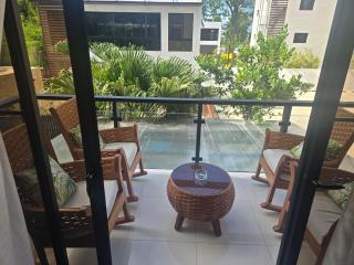 Sunset Apartment Beach Residences Steps from the Beach - 3