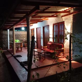 Leeostar Homestay & Safari - 8