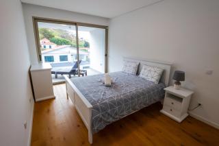 Luxury LeilaMar Apartment - Modern Retreat - 2