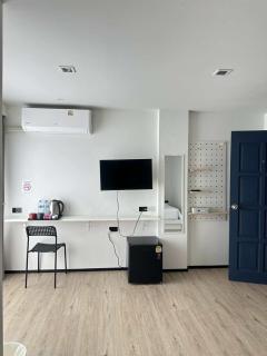 Jellyfish Residence Patong - 1