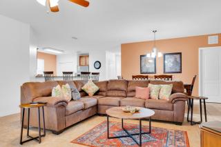 A-POP of Sunshine at White Rose Villas - South Facing Private Pool - Nr Disney - 2