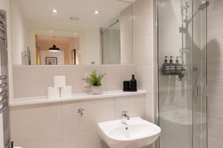 The Explorers Loft - Stylish Manchester - Central Hideaway - 4