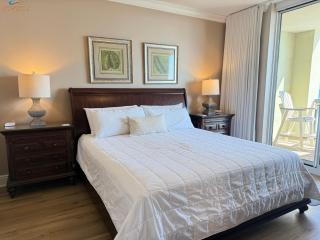 Azure #404 Luxurious 4BD Beachfront Condo - 4