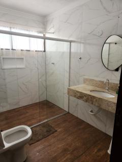 Casa espaçosa com piscina a 100m da praia!! - 4