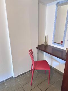 Em frente ao Trópico Hotel com Manobrista, Wi-fi - Apto 202 - 1