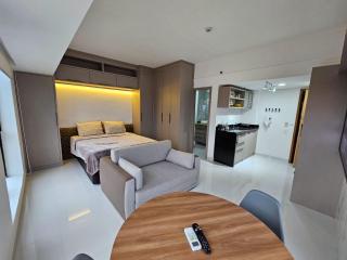 Tropical Executive Flat - 4