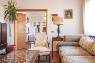 The Royal Tower View Elegant 3BR in Zamalek - 9