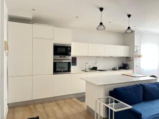 AMPIO 2 CAMERE AL CENTRO STORICO E 15 Min DALLA SPIAGGIA, - 8