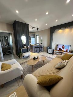 Stylish Loft Apartment with Private Terrace - 9