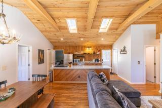 Snaggys Retreat - Boone - 2