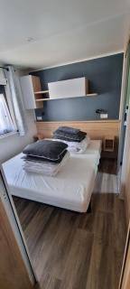 Mobil Home 45 m2 très luxueux 3 ch et 2 sdb - Camping 4 étoiles Les Charmettes 499 PROCHE FUN ZONE- Les Mathes - 3