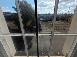 Burton Down Town Apartment - 5