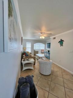 Barefoot Beach Resort in Indian Shores Minutes from Clearwater Beach - 6