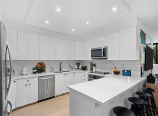 Key Biscayne Elegance Modern 3 Bedroom Condo - 5