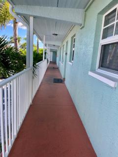 Barefoot Beach Resort in Indian Shores Minutes from Clearwater Beach - 8