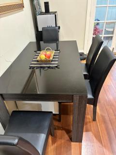 Burnside Garden City BGC Stay by Chelsey Perry - 4